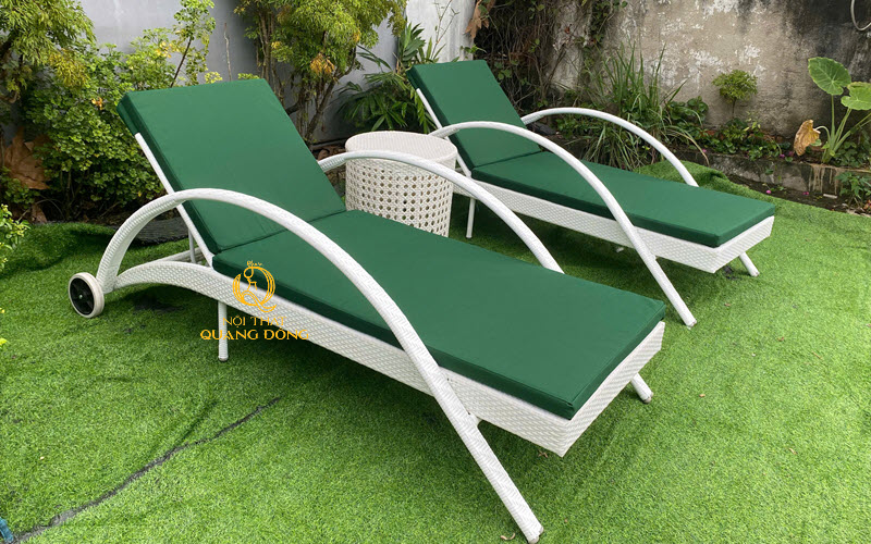 Ghế nằm hồ bơi QD-1280 điểm nhấn trong khuôn viên sân vườn Ghế hồ bơi mây nhựa QD-1280 phù hợp nhiều không gian