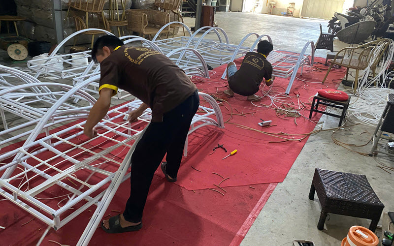 Ghế hồ bơi QD-1280 được đan sợi mây nhựa cao cấp chống tia UV, chịu mưa nắng.