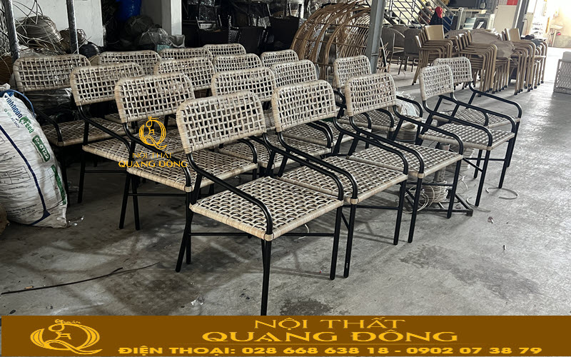 Xưởng Nội thất Quang Đông nhận sản xuất bàn ghế giả mây theo yêu cầu