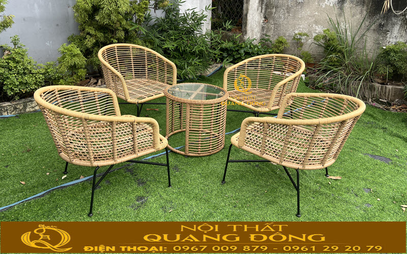 Bàn ghế giả mây QD-2116 được làm từ sợi mây nhựa 8ly có hoạt chất kháng tia UV
