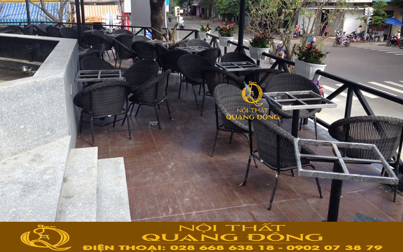 Bàn ghế mây nhựa sự lựa chọn thông minh cho không gian ngoài trời