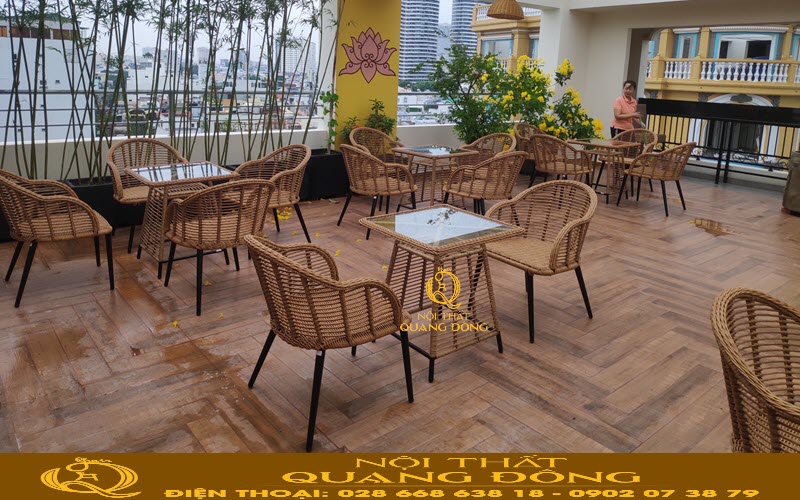 Bàn ghế giả mây cho không rooftop cafe sân thượng sang trọng