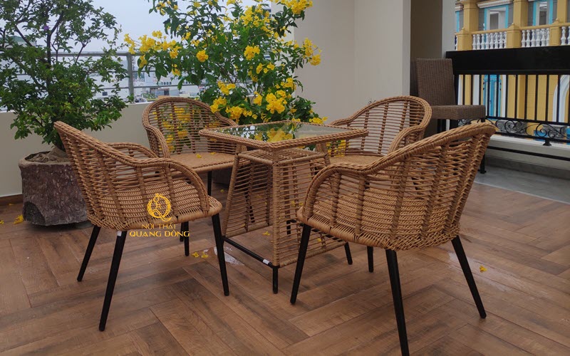 Bàn ghế giả mây mang vẻ đẹp tự nhiên sang trọng Bàn ghế giả mây mang vẻ đẹp gần gũi thiên nhiên