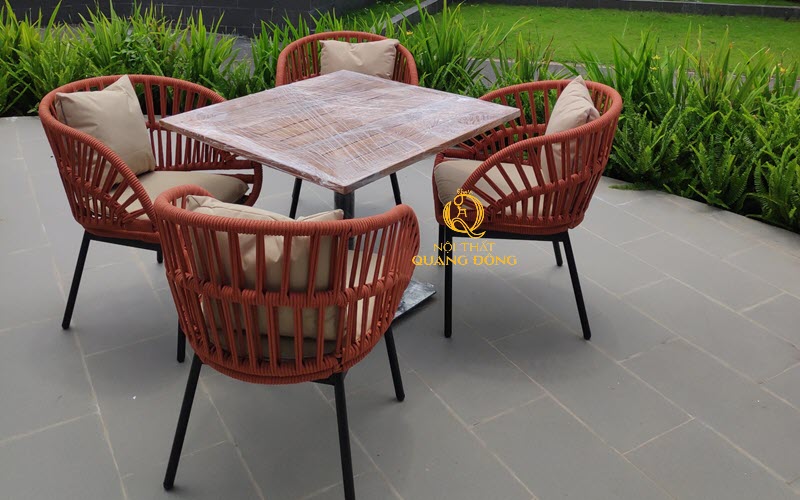mẫu bàn ghế cà phê màu cam tươi năng động, tươi mới