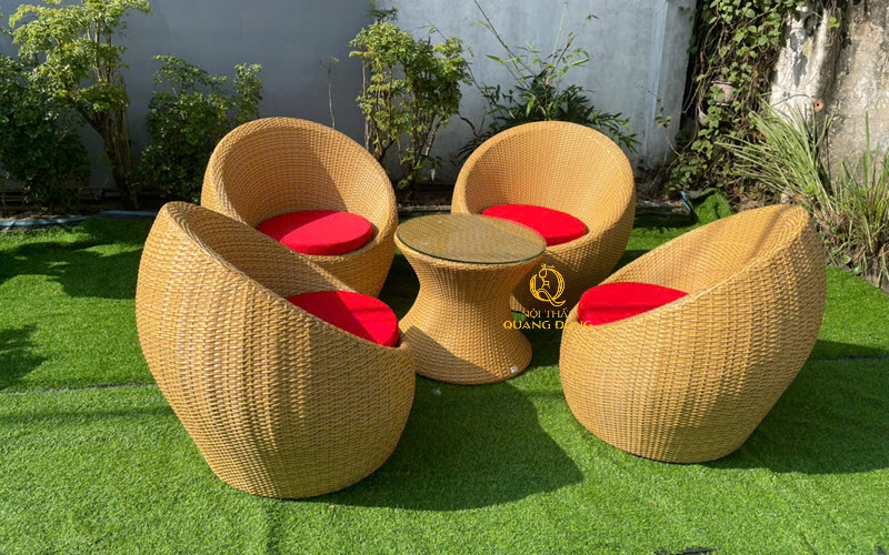 Bàn ghế giả mây thân thiện với môi trường