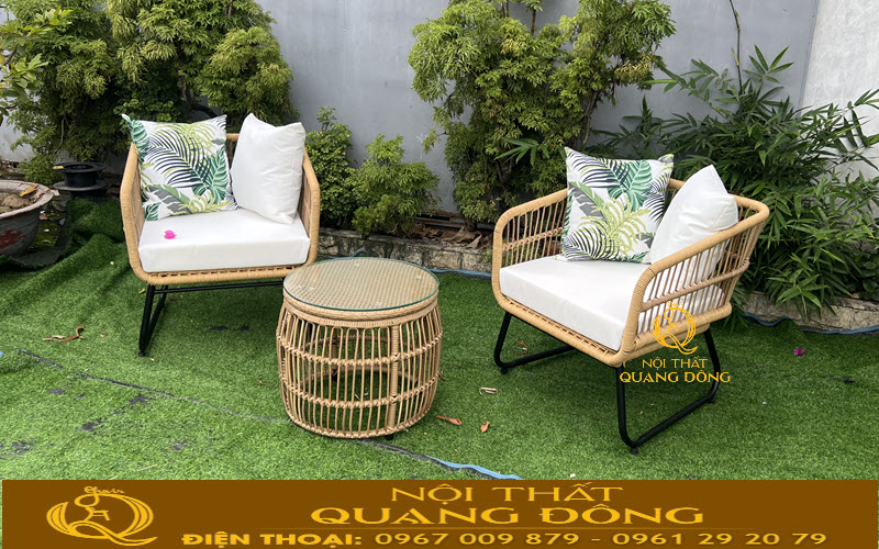 Mặt bàn QD-2119 được đan kín bằng dây mây nhựa 
