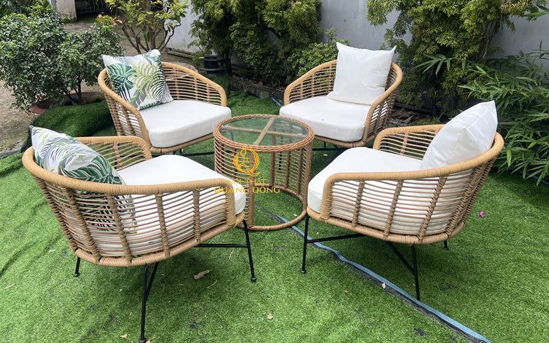 Bàn ghế giả mây QD-2116 có bàn mặt kính cường lực 8ly 
